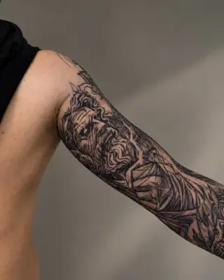 Tatuaż realistyczny wykonany w SHADY TATTOO w Wieluniu